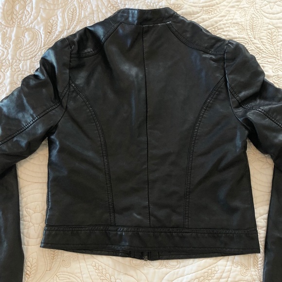 Leather Jacket - Picture 6 of 11